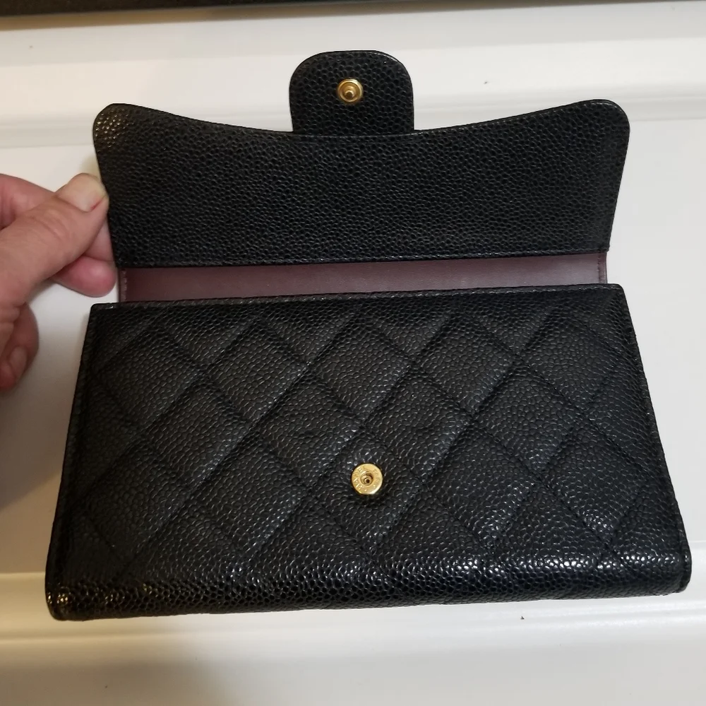 🆕️Chanel XL Caviar Flap Trifold Wallet
